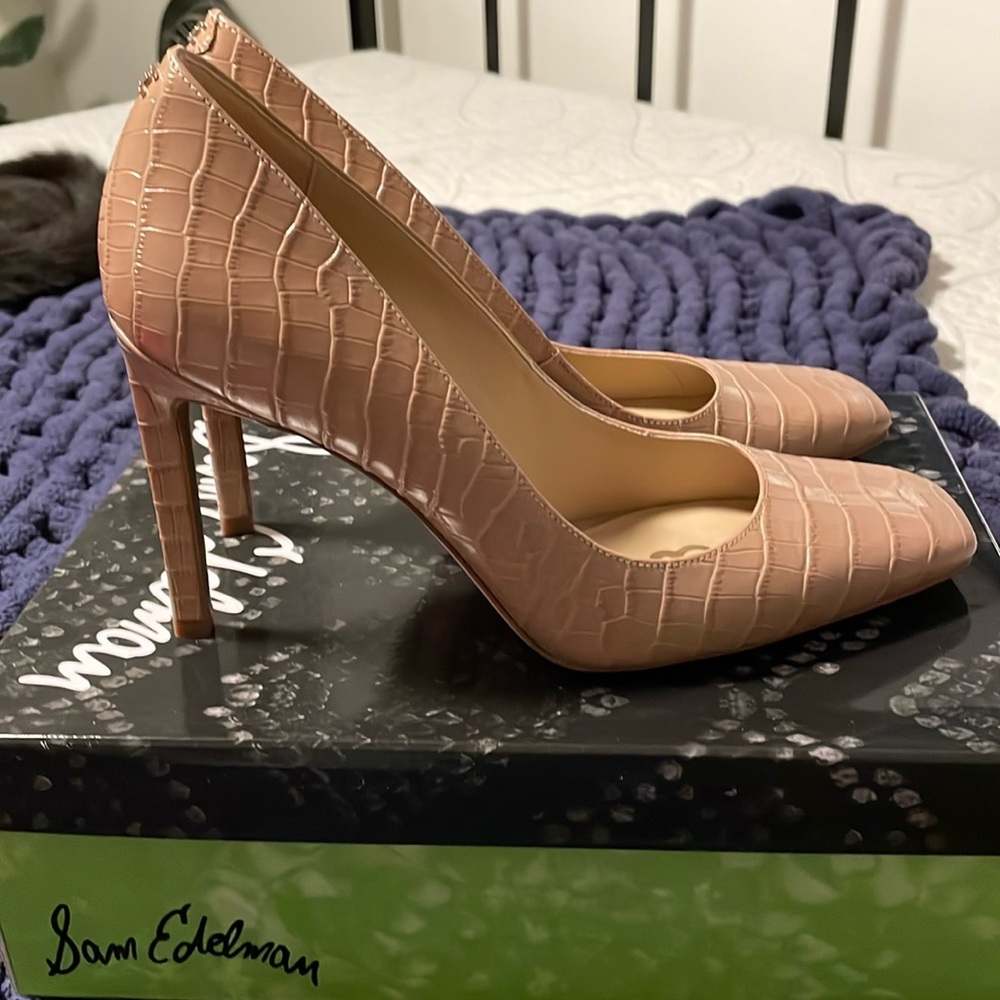 SAM EDELMAN, pumps